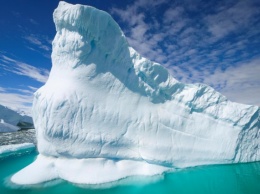 Ученые обнаружили микропластик в антарктических льдах