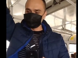 Украинец стал жертвой "трамвайного рэкета": мошенники попали на камеру