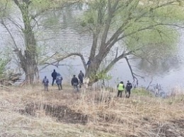 Жительница Харькова обнаружила жуткую находку возле реки: фото с места