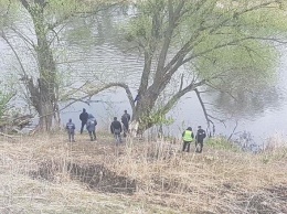 На берегу реки в Харькове нашли скелет человека: полиция расследует убийство, - ФОТО