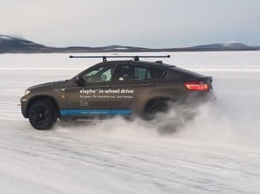 Четырехмоторный BMW X6 EV выполняет трюки на снегу (ВИДЕО)