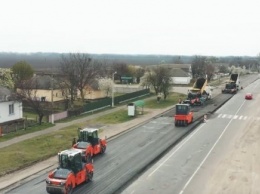 Первый за 12 лет: в Черкасской области начался капитальный ремонт дорог (видео)