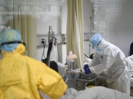Борьба с коронавирусом: На Луганщине застраховали еще 50 медиков