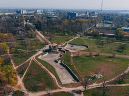 Незнакомы ракурс: как выглядит парк Победы в Никополе с высоты