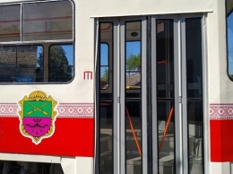 В Запорожье капитально отремонтировали еще два трамвайных вагона за 600 тысяч гривен