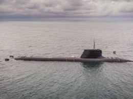 Французская атомная субмарина совершила первое погружение