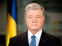 ''Россия уже использует'': Порошенко обвинил власти Украины в бездействии по защите судоходства в Азовском море