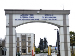 Азербайджан продлил закрытие своих границ