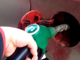 Сохраним "кровные": водителям рассказали как сэкономить на бензине