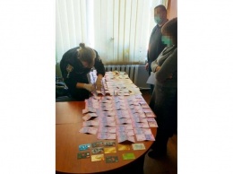 На Луганщине чиновницу РГА будут судить за получение взятки
