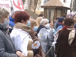 Следом за Черкассами: Винница восстала против Зеленского - на улицу вышли медики