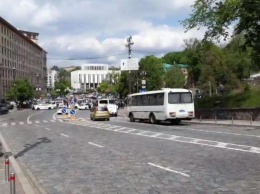 В центре Киева протестуют предприниматели. Полиция усилила патрулирование и перекрыла несколько улиц