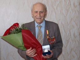 Старейшему практикующему врачу Одессы - 102 года, его трудовой стаж - 78 лет