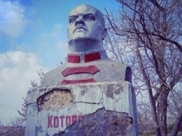 Одесские активисты добились сноса памятника Котовскому