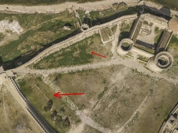 Засуха помогла археологам найти остатки янычарских казарм в Аккерманской крепости