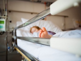 В Богодухове пятилетний мальчик упал на нож, ребенок - в тяжелом состоянии