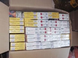 На Днепропетровщине полицейские изъяли более тысячи пачек контрафактных сигарет