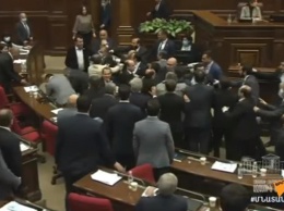 В Армении произошла массовая драка в парламенте