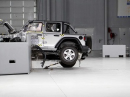 Новый Jeep Wrangler опрокинулся во время краш-тестов IIHS