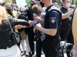 В Одессе напали на журналистку из-за замечания про георгиевскую ленту: фото
