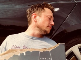 Илон Маск пакует чемоданы: штаб-квартира Tesla может переехать из Калифорнии