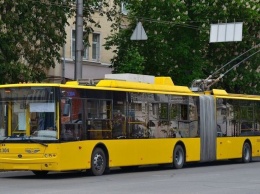 По Киеву запустят дополнительные маршруты транспорта