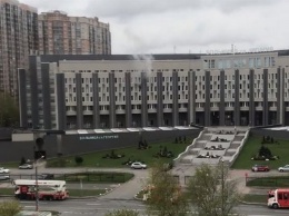 В Петербурге вспыхнул пожар в больнице: погибли пациенты с коронавирусом (ВИДЕО)