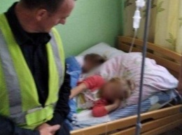 На Херсонщине суд лишил родителей прав на детей: девочек забрала «скорая» в состоянии сильного опьянения