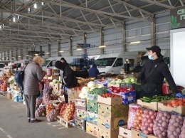 В Украине заработали 640 продуктовых рынков