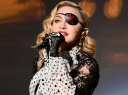 В сети обсуждают внешность Мадонны после слухов о пластике ягодиц: как выглядит 61-летняя певица