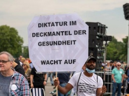 "Ковидиоты": Германия обсуждает протесты против карантина