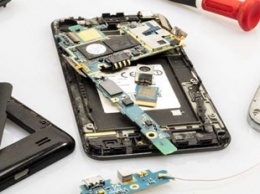 Эксперты назвали смартфоны на Android, которые подлежат ремонту