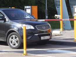 Москвичам посоветовали дистанционно продлять парковочные разрешения