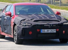 Новый Kia Stinger GT замечен на трассе Нюрбургринга