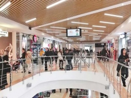 В торговых центрах безопаснее совершать покупки, чем в маленьких магазинах - Dragon Capital