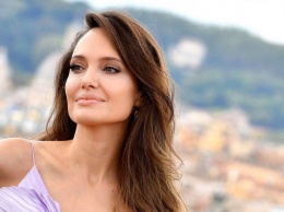 Фанаты не сдерживают слез: Анджелина Джоли осталась без самого любимого человека - "Это было не внезапно..."