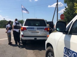 Наблюдатели ОБСЕ попали под обстрел на оккупированной территории Донбасса