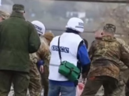 Патруль ОБСЕ попал под обстрел боевиков на Донбассе