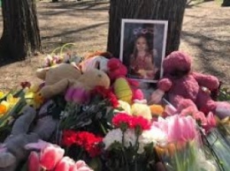 В смерти девочки в запорожском парке обвинили заместителя директора