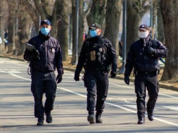 В Украине полицейским выдадут новое оружие, будет очень больно: "Вместо дубинок...."