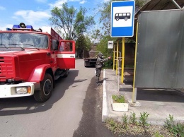 Остановки общественного транспорта в Кривом Роге продезинфицировали спасатели