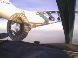 Дозаправку Су-34 в воздухе показали из кабины пилота