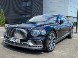 В Украину привезли новейший роскошный седан Bentley