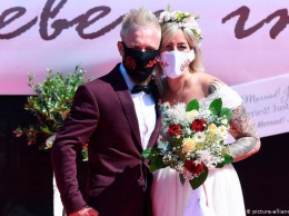Как в Германии играют свадьбы во время пандемии