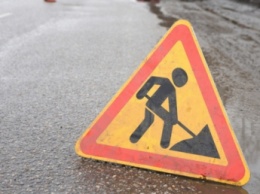 В Мелитополе водитель "ДЭУ" не поверил знаку "ремонт дороги". Что из этого вышло (видео)