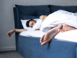 Почему люди спят с одеялом и зимой, и летом