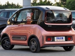Необычный электромобиль Baojun E300 уже у дилеров