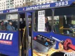 Пробки, рост тарифов и льготники: выедут ли маршрутки на киевские дороги после карантина
