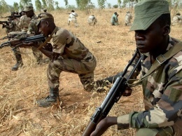 В Нигере 19 человек погибли при нападении боевиков на военный лагерь