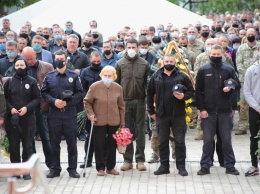 На Донбассе попрощались с героическим комбатом «Луганска - 1», - ФОТО